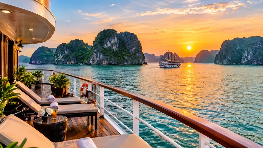 Halong Bay 3 Days 2 Nights Cruise Itinerary and Planning